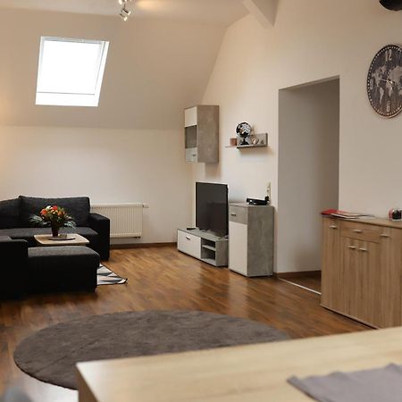 מאמלסדורף Ferienwohnung Am Herzplatz מראה חיצוני תמונה